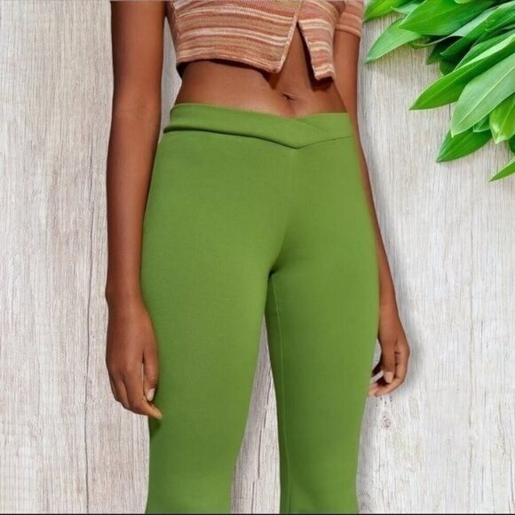 Urban Outfitters Aliya Low Rise Ponte Pant in Green 0 - Picture 2 of 5